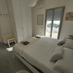 Sara Villa Sciacca
